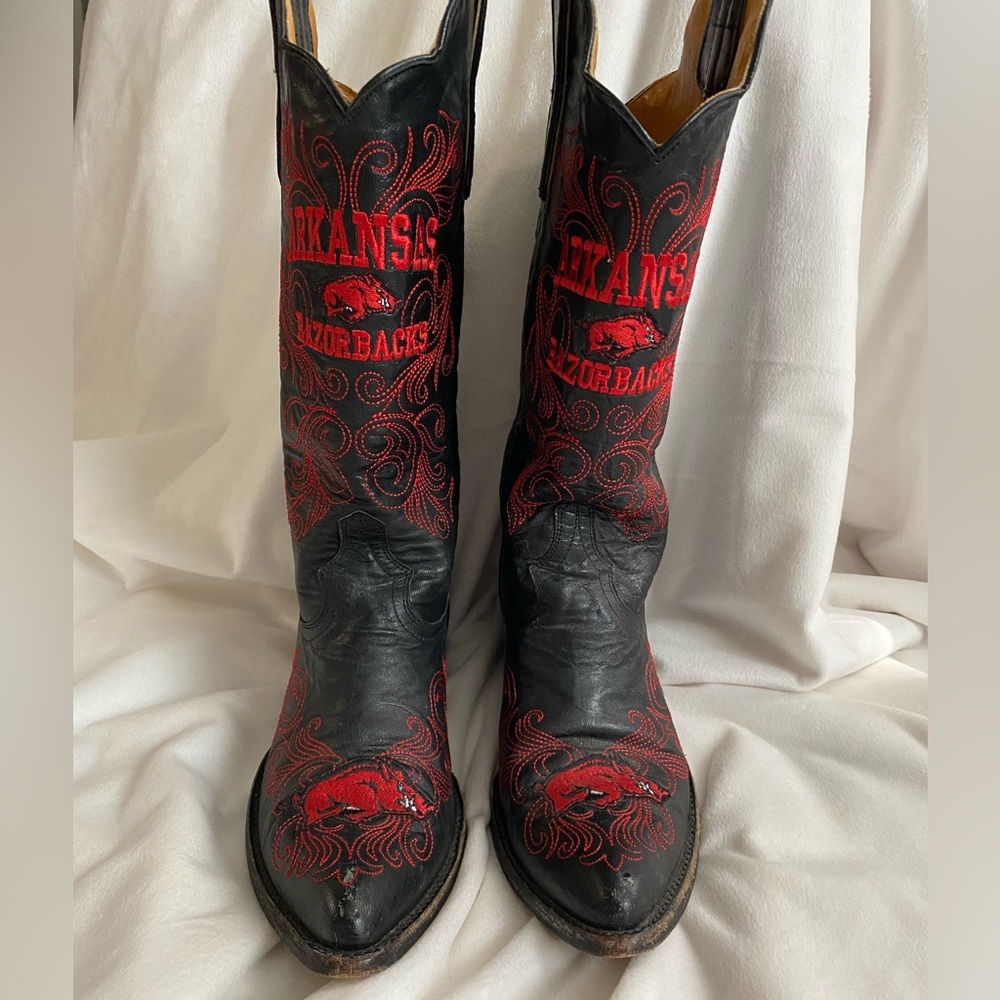 University of Arkansas Razorbacks Gameday Boots - Black Leather Cowboy Boots - Picture 2 of 9